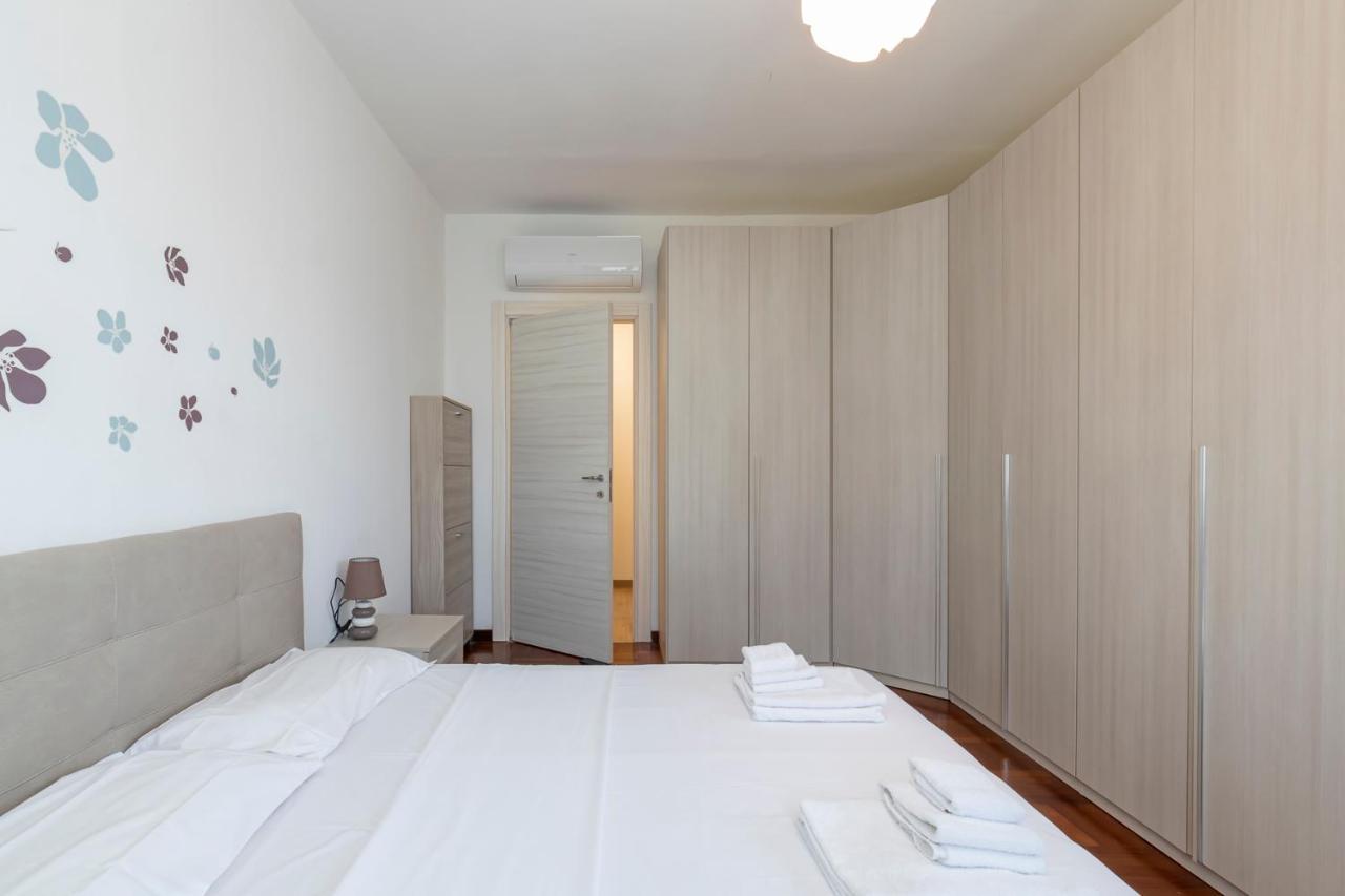 Big Apartment - Alcuino 7 Milán Exteriér fotografie